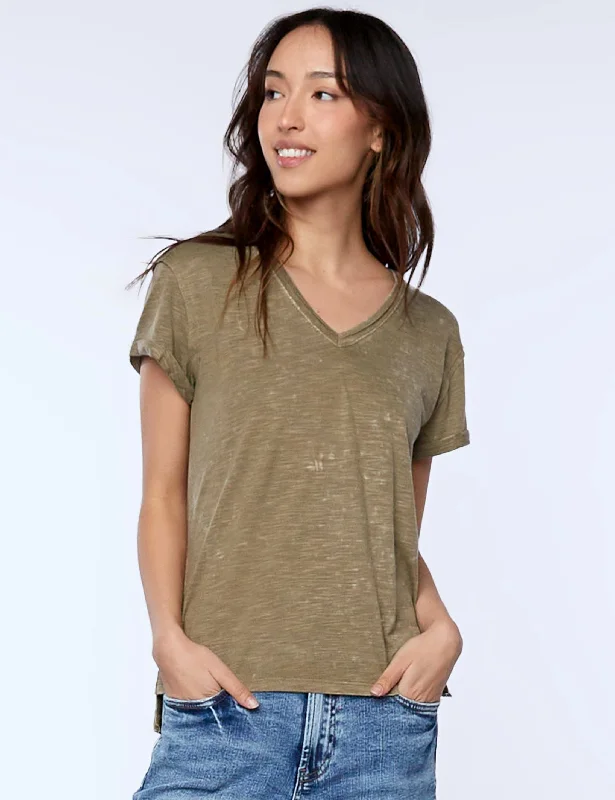 BT Classic V-Neck Tee