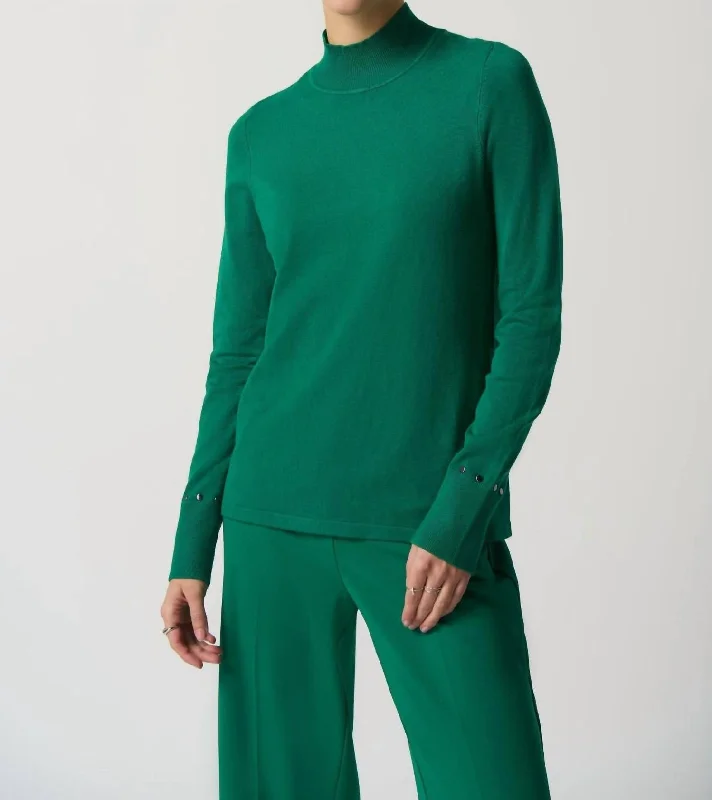 Mock Neck Sweater In Kelly Green