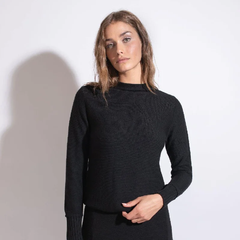 Point Knit Seemless Mock-Neck Top