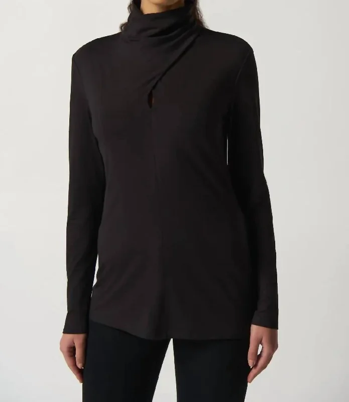 Turtleneck Longsleeve Sweater In Black