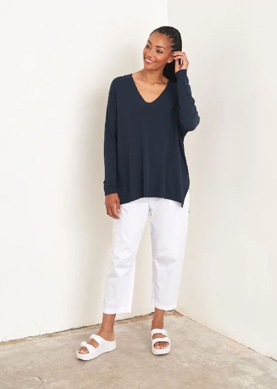 HATTIE LOOSE FIT V NECK SWEATER