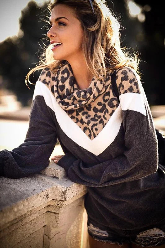 Turtle Neck Leopard Brushed Pullover Sweater